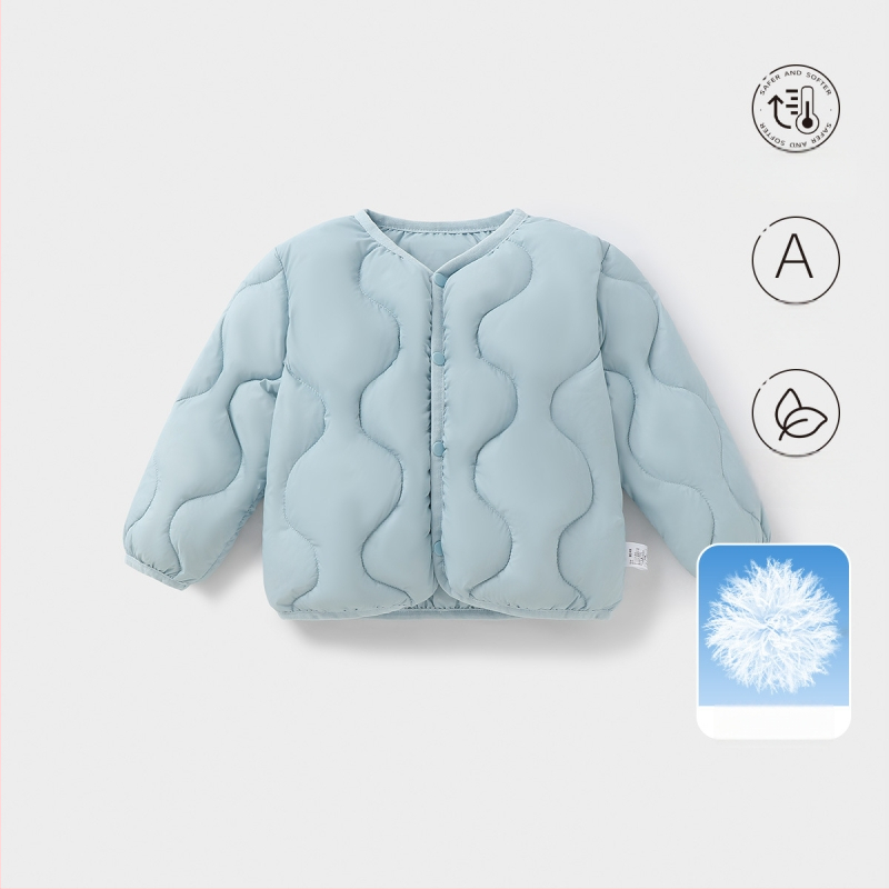 Gyerekeknek szóló pehelydzseki, uniszex, 81-85% fehér kacsa pehely, rövid fazon, laza illeszkedés, poliészter külső és bélés