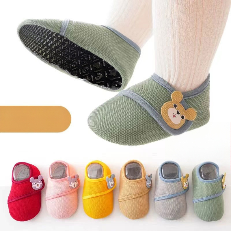 Παιδικές κάλτσες δαπέδου με αντιολισθητική μαλακή σόλα για εσωτερική χρήση (1–3 ετών), πολυεστερικές ίνες, άνοιξη-φθινοπωρο