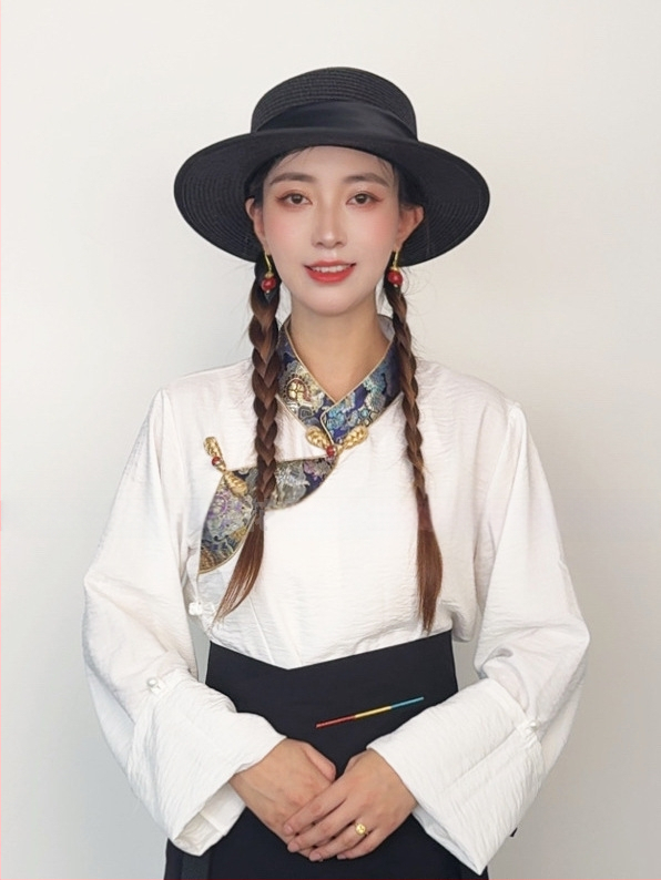 Ženska košulja tibetanskog stila sa zlatnim obrubom vezenom za folklorne plesove