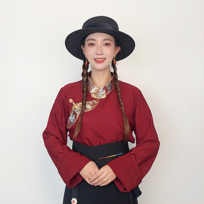 Ženska košulja tibetanskog stila sa zlatnim obrubom vezenom za folklorne plesove