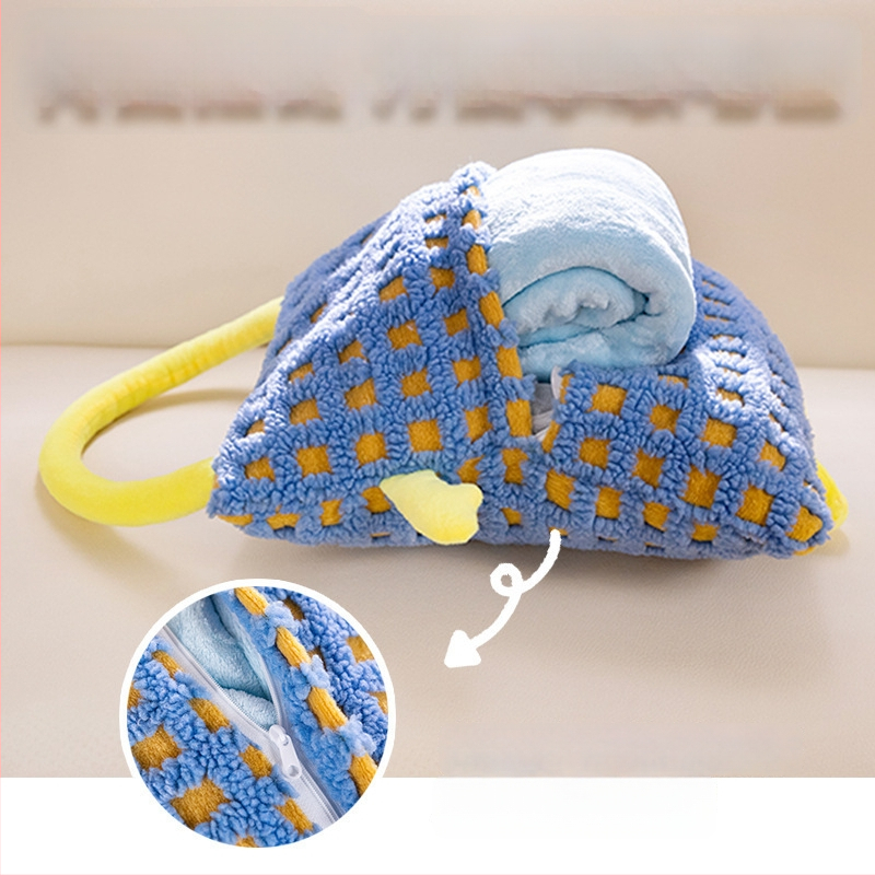 2-v-1 vankúšová prikrývka s plyšovým povrchom, pruhovaný vzor, vyšívanie, výplň PP bavlna