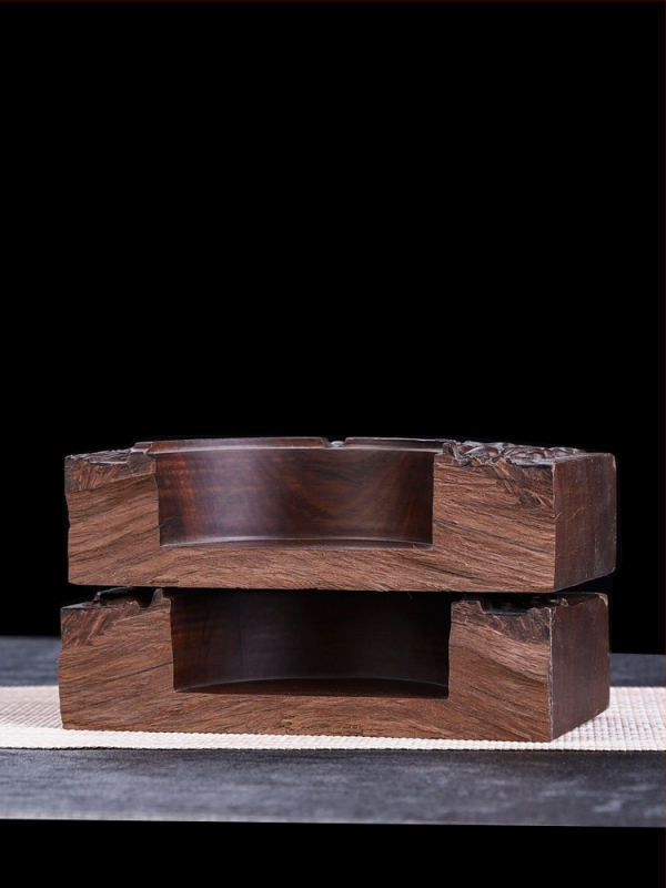 Пепелник от абаносово дърво с капак, дървен пепелник с гравирана обработка