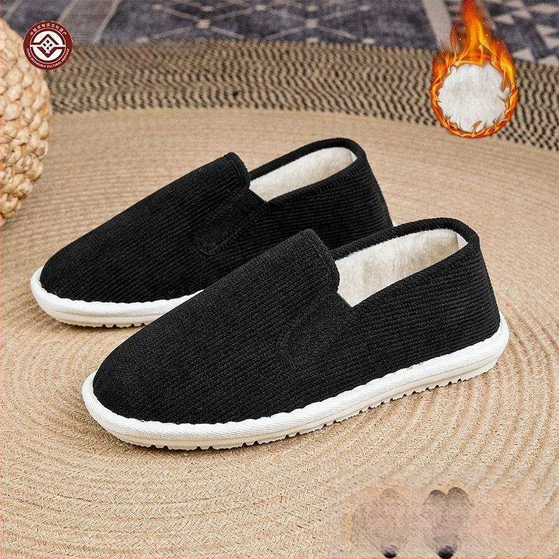 Χειμερινά παπούτσια από ύφασμα με επένδυση μαλλιού, στρογγυλή μύτη, επάνω μέρος από συνθετικό βελούδο, σόλα από αφρώδες καουτσούκ, χαμηλό τακούνι, αντιολισθητικά