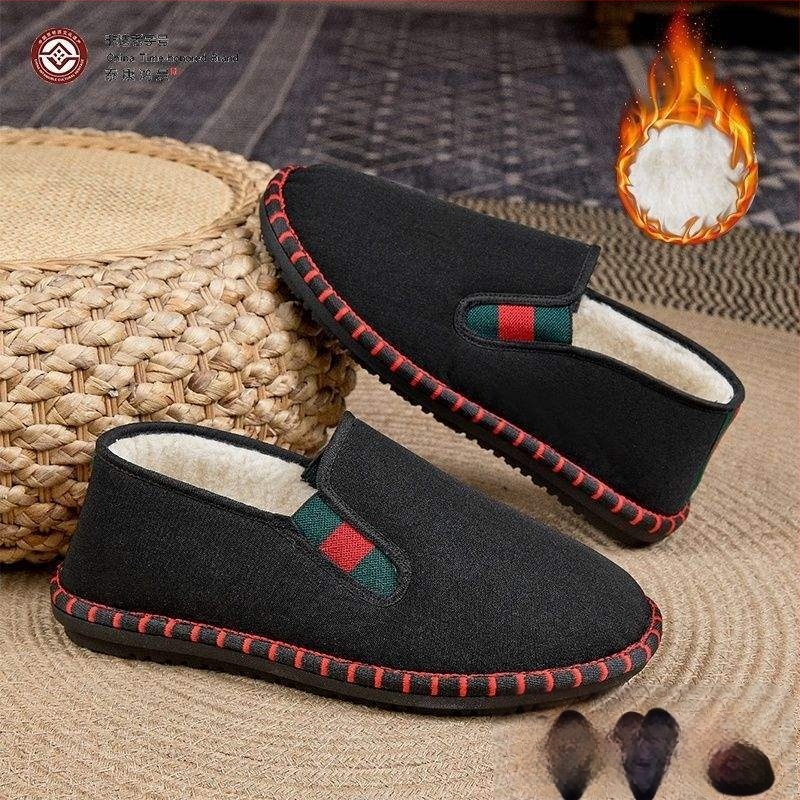 Χειμερινά παπούτσια από ύφασμα με επένδυση μαλλιού, στρογγυλή μύτη, επάνω μέρος από συνθετικό βελούδο, σόλα από αφρώδες καουτσούκ, χαμηλό τακούνι, αντιολισθητικά