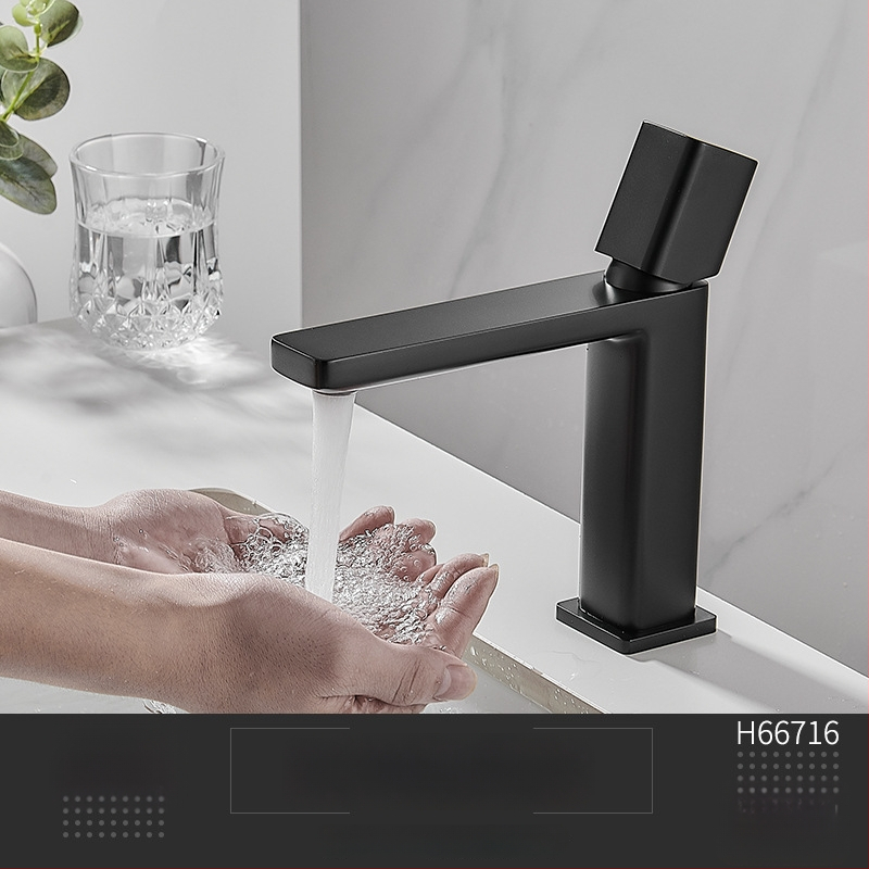 Meďový miešací kohútik na umývadlo, namontovaný na doske, keramická kartušová vložka, jednoručný, 0-99°C, 0,8 MPa