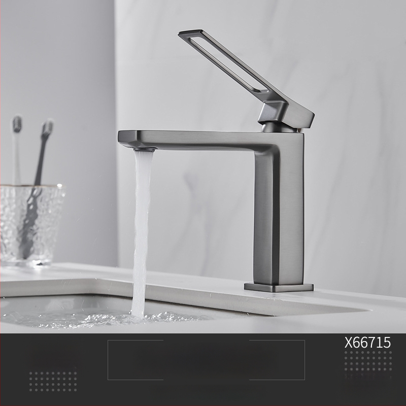 Meďový miešací kohútik na umývadlo, namontovaný na doske, keramická kartušová vložka, jednoručný, 0-99°C, 0,8 MPa