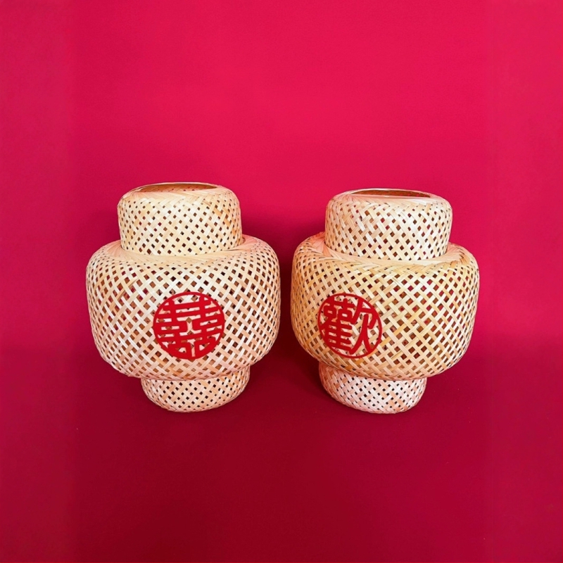 Kínai stílusú bambusz lámpás esküvői fotózáshoz – a Dupla Boldogság szimbólummal