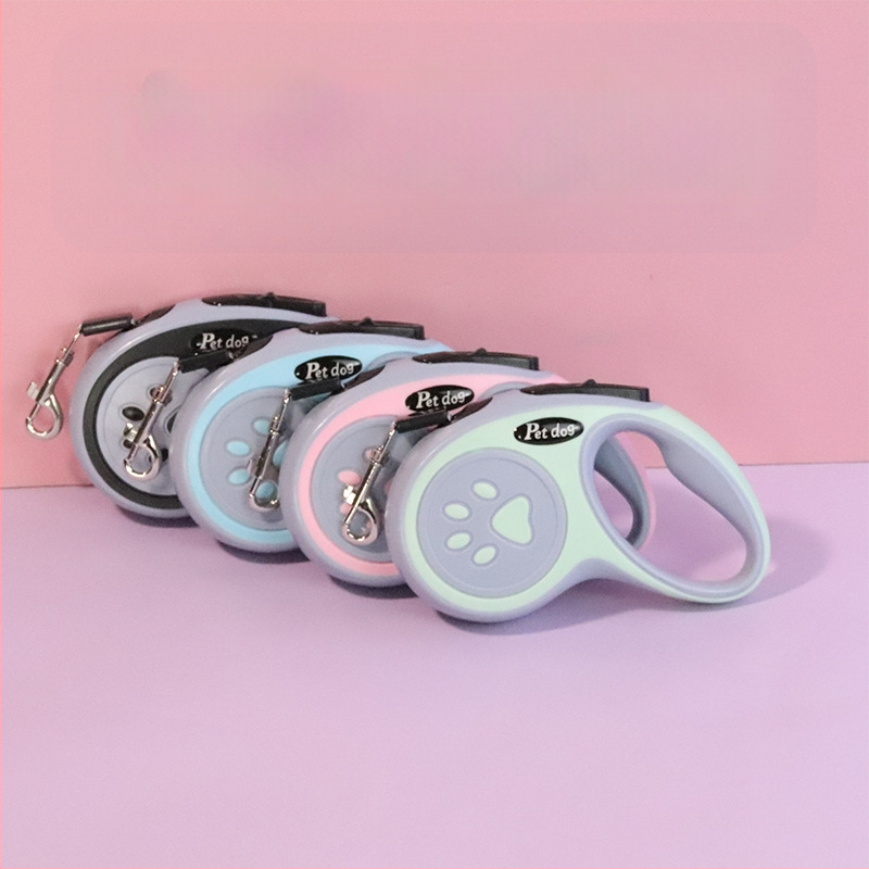 Kihúzható kutyalánc – PP anyag, állítható, egy érintéses fék