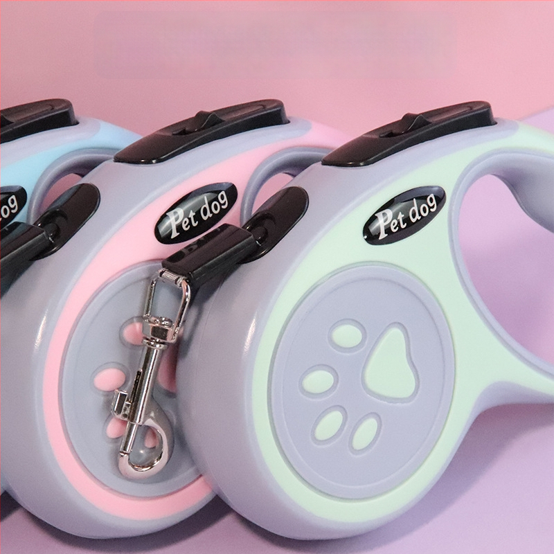 Kihúzható kutyalánc – PP anyag, állítható, egy érintéses fék