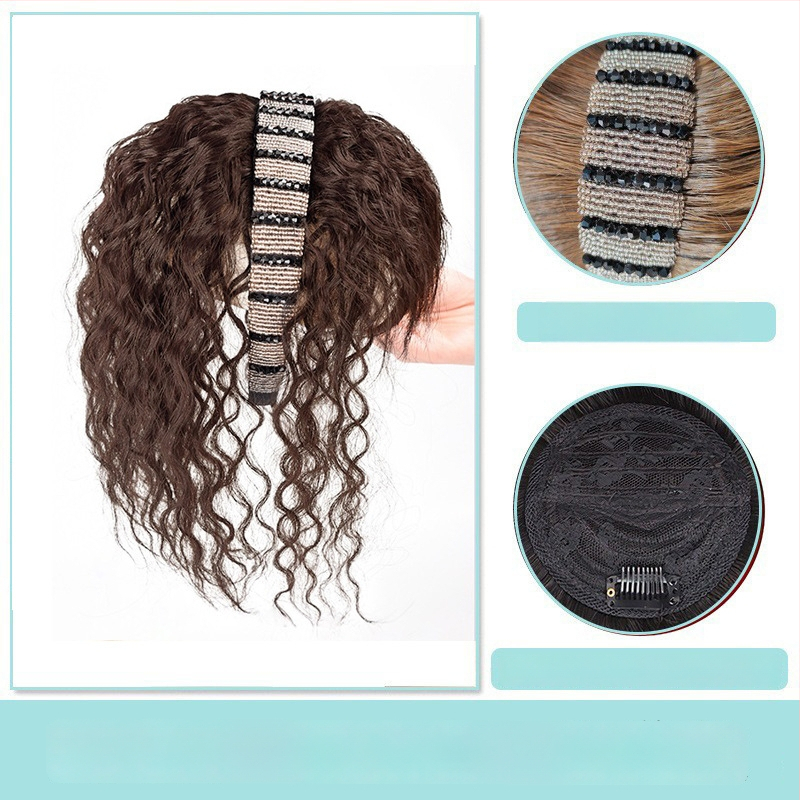 Fejkendővel és frufruval ellátott paróka, egy darabos kialakítás; széles gyémántos kristályos fejkendő; hőálló huzalból készült haj; a frufru egyenes vagy ferde; festhető és göndöríthető