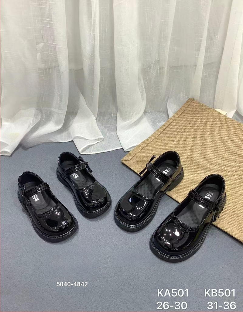 Gyerekeknek iskolai cipő, brit stílus, felsőrész mikrofibra bőrből, Velcro-zár, PU talpbetét, TPR talp