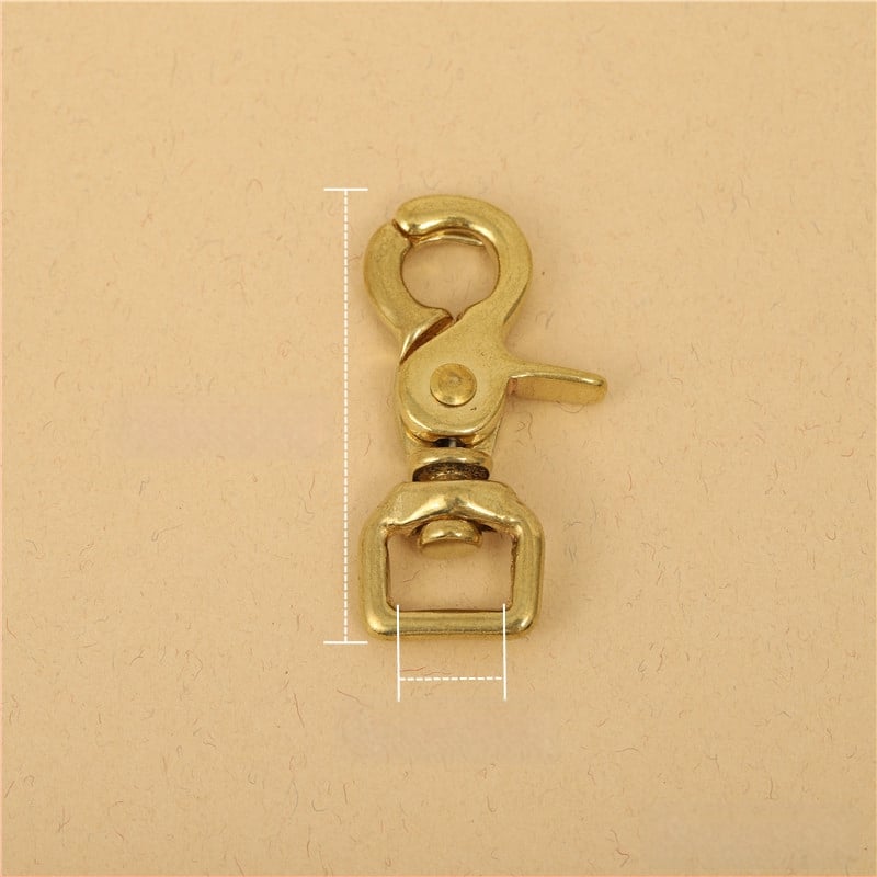 Mosadzné príslušenstvo na batožinu BLX-004: séria BLX, značka Smooth Xing, dog buckle, štvorcový spodný reťazový hák, lobster clasp, ručne vyrobené kožené doplnky na batožinu