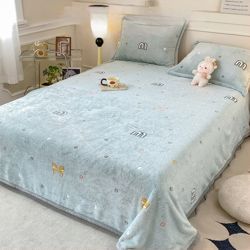 Pătură din fleece coral și lapte, patru anotimpuri, stil simplu modern, sub 300 g