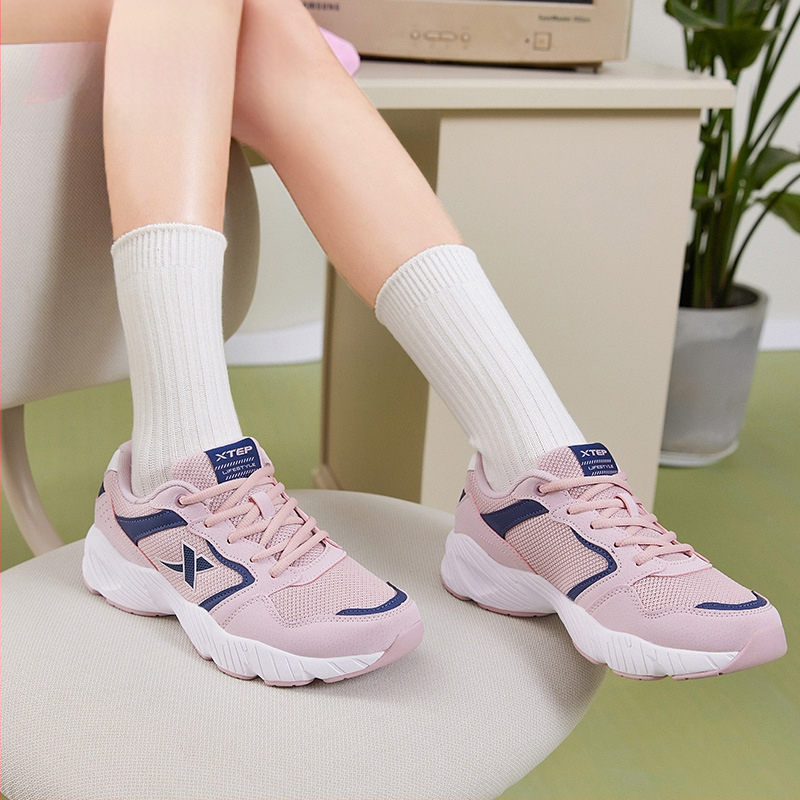 Γυναικεία αθλητικά παπούτσια για τρέξιμο με διαπνέον επάνω μέρος από δίχτυ, χαμηλό ύψος, κορδόνια, αντι-οσμές, καλοκαίρι