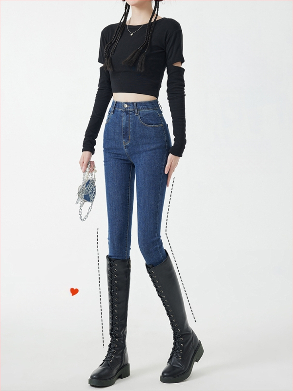 Jeans talie înaltă, croială strânsă, țesătură din bumbac, conținut de bumbac 50–70%, stil retro primăvară 2025