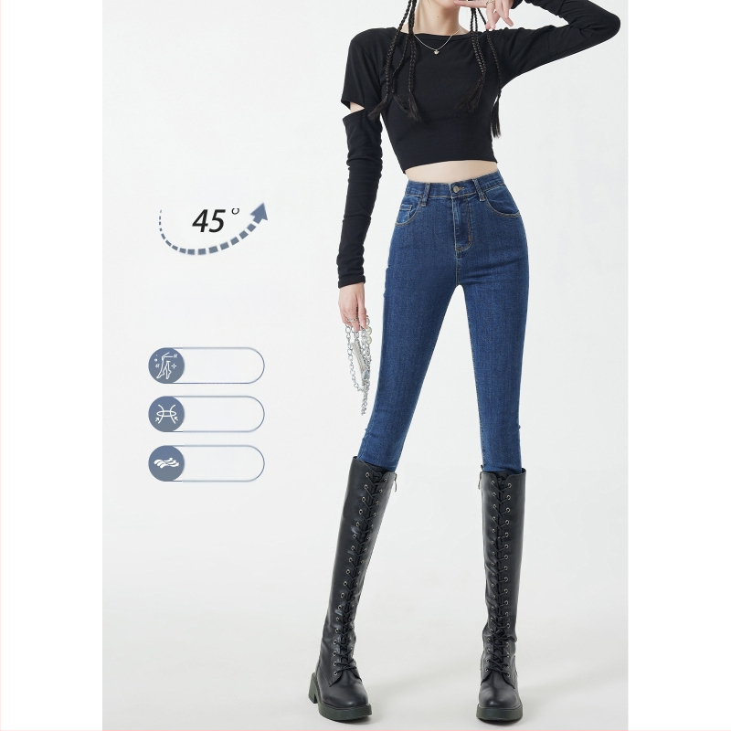 Jeans talie înaltă, croială strânsă, țesătură din bumbac, conținut de bumbac 50–70%, stil retro primăvară 2025