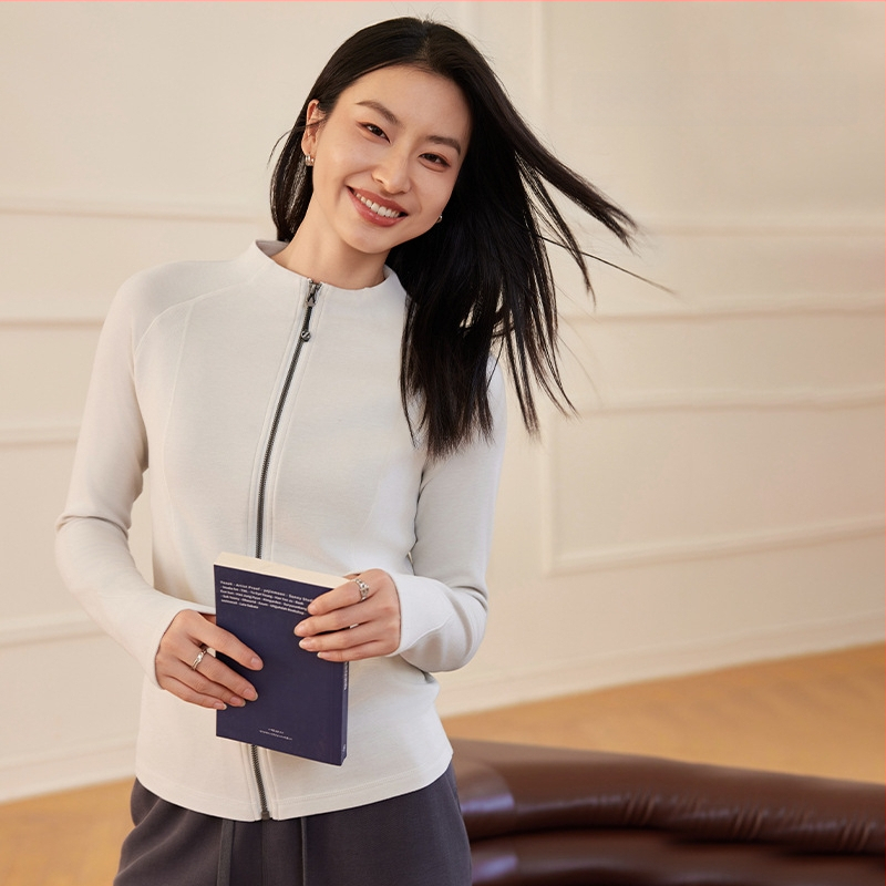 Dámsky kabát z akrylu, úzka silueta, zips, dlhé rukávy, stojací golier