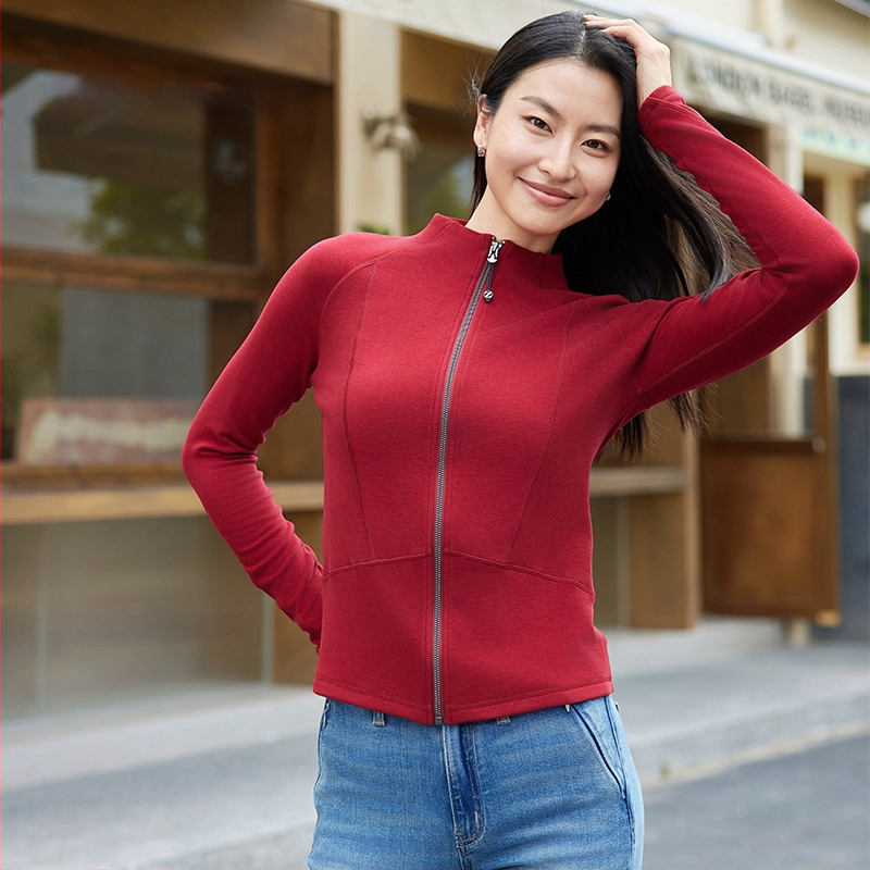 Dámsky kabát z akrylu, úzka silueta, zips, dlhé rukávy, stojací golier