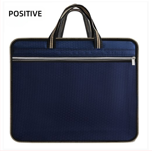 Nothing τσάντα για τσιγάρα από Oxford ύφασμα με φερμουάρ, τρισδιάστατος σχεδιασμός