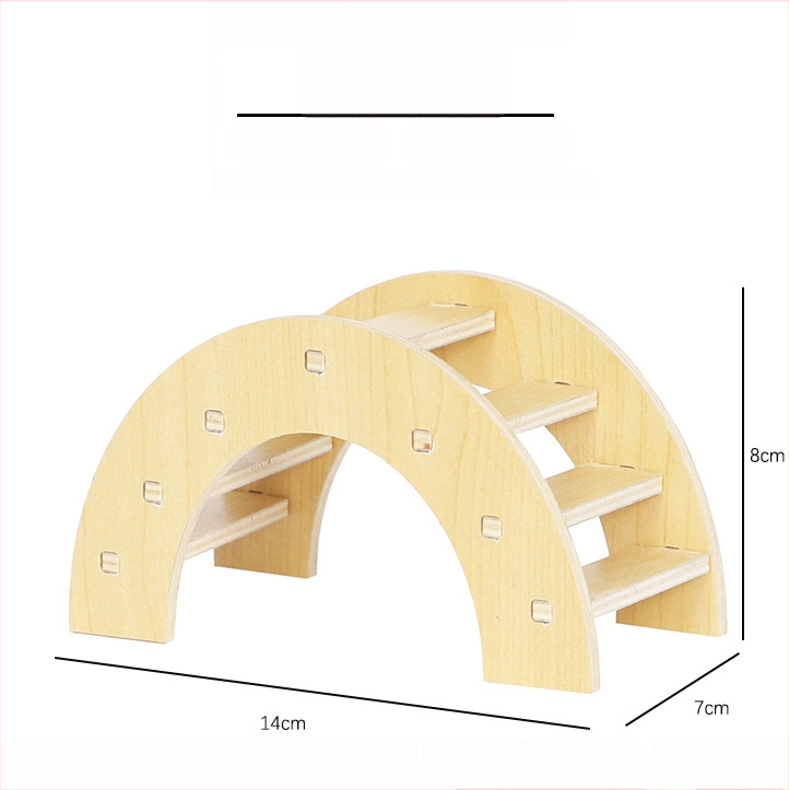 Plus Card Drevený domček pre škrečky s platformou a lezeckým rebríkom