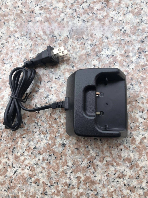 Walkie-Talkie LiPo akkumulátor USB töltővel – Kapacitás 8000, RF Kimenet 400, Frekvenciasáv 10km-50km, Elméleti távolság 1.5km-3km, Vízálló