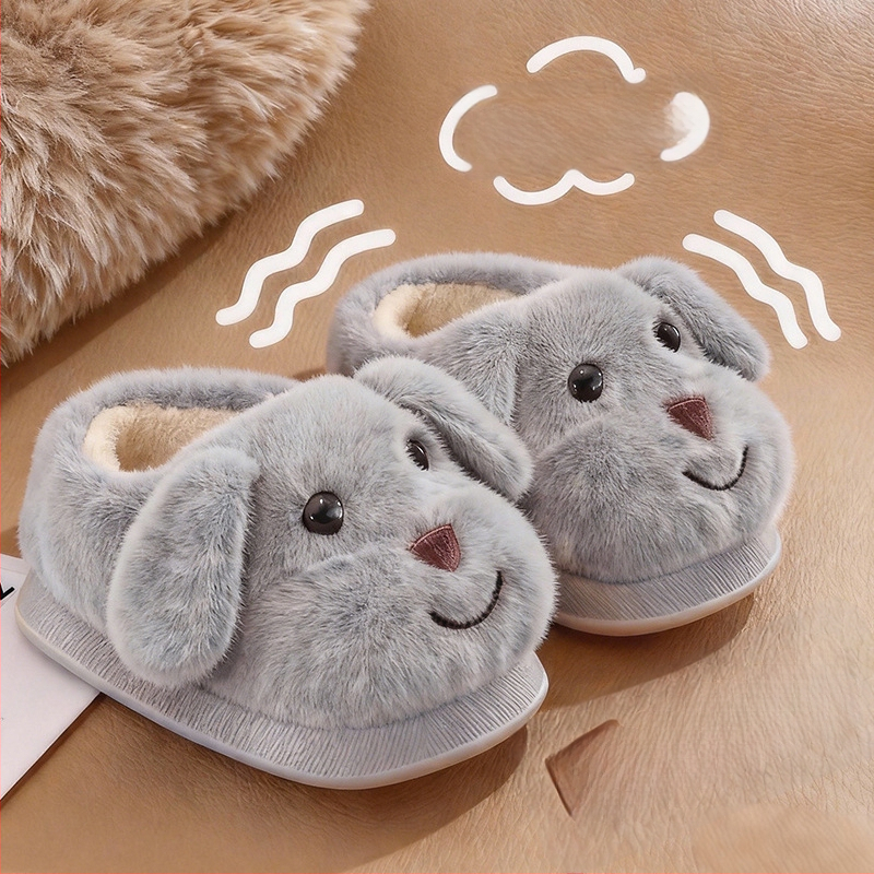 Uniszex gyerek téli beltéri papucs velúr felsőrésszel, rajzolt kutyás mintával, csúszásmentes PVC talppal, vastag belső párnázással