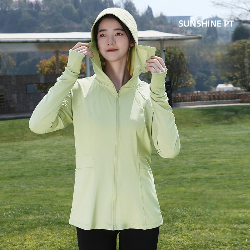 Dámska letná vetrovka s UV ochranou UPF50+, priedušná a ľahká, s kapucňou, polyester