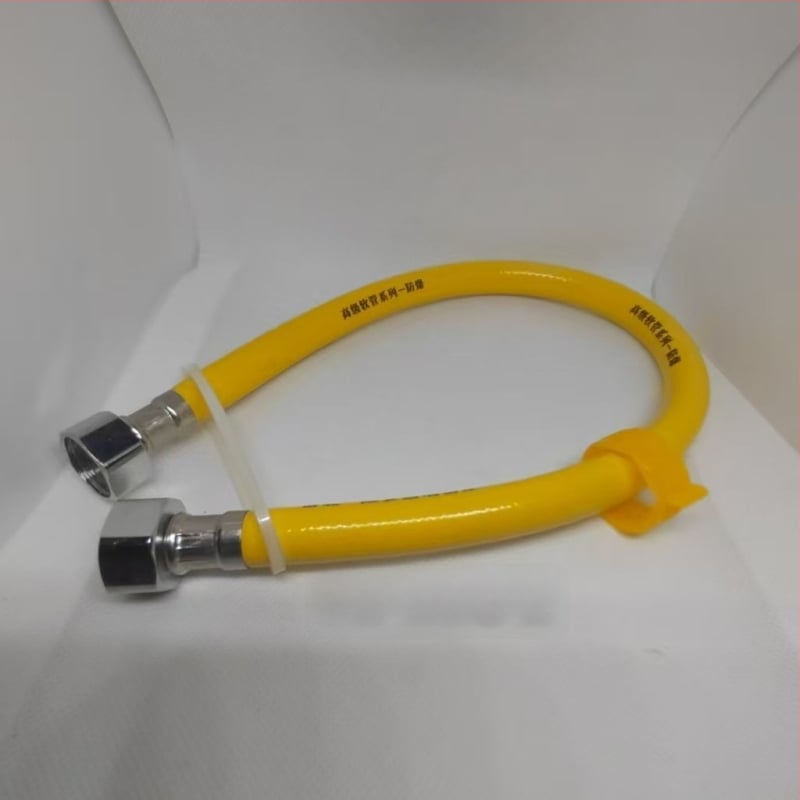 PVC výbušne odolná hadica s hlavou z nerezovej ocele a mosadzou pre vstup horúcej a studenej vody, 1.6 MPa, 5–85°C, ručné závitové pripojenie