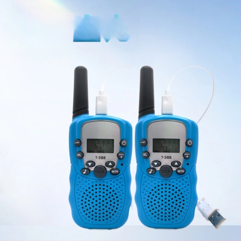 Huike T388 Gyerek Walkie-Talkie 22 csatorna, 1,5–3 km hatótáv, RF teljesítmény 0,5 W, 3,7 V lítium akkumulátor, kijelzővel