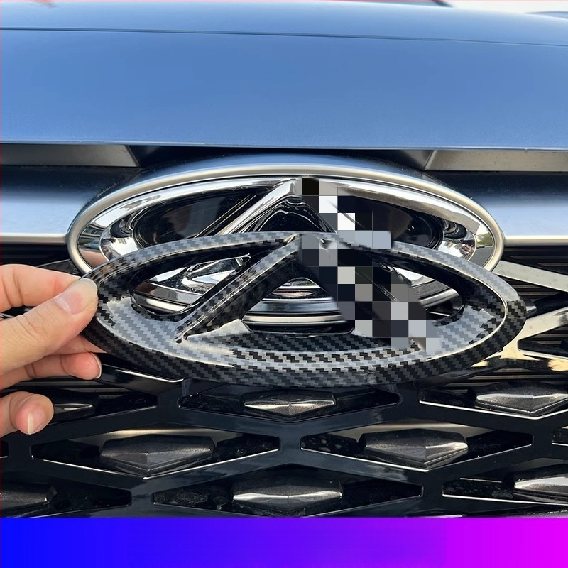 Εμπρόσθιο κάλυμμα λογοτύπου Arrizo 8 και διακοσμητική λωρίδα grille – Πλαστικό, εγκατάσταση στον προφυλακτήρα, συμβατό με Arrizo 8 2023–2024