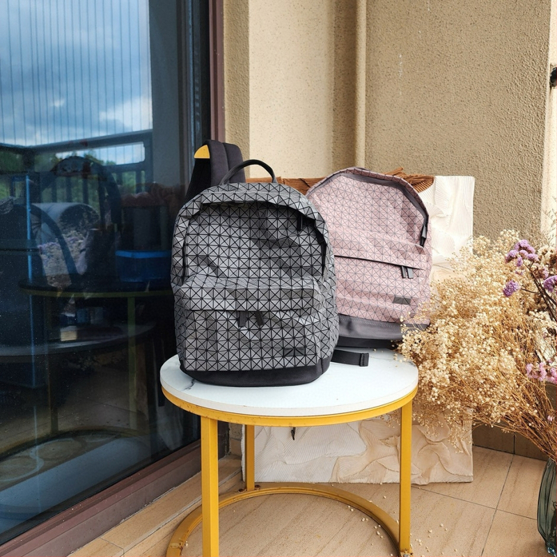 BAOBAO silikónový ruksak, geometrické prešívanie, unisex, vhodný pre 14-palcový notebook, objem do 20 L, mestský minimalistický štýl