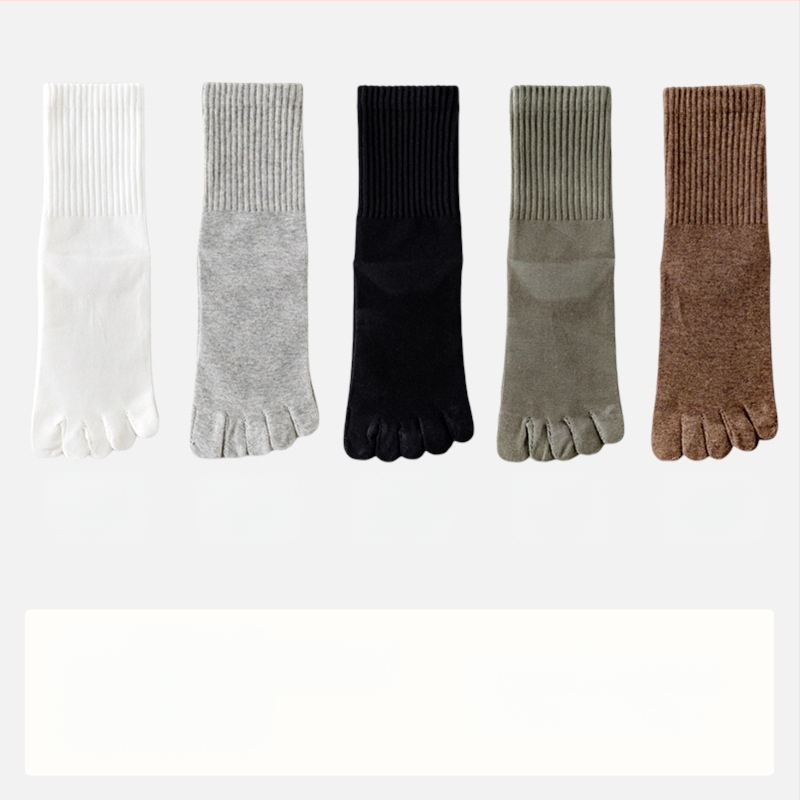 Мъжки антибактериални чорапи с пет пръста, памучни, абсорбират пот и дезодорират, до средата на прасеца; състав: 95% памук, 3% найлон, 2% спандекс