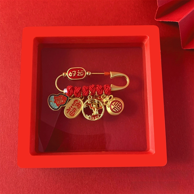 Брошка за бебета и деца - анти-страх аксесоар за безопасни разходки, унисекс, зодия Дракон, смесени материали, зима 2023