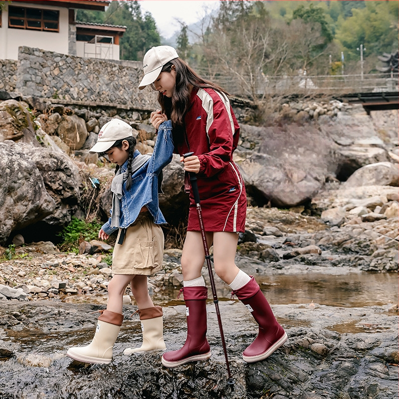 Cizme de ploaie, partea superioară din PVC, talpă plată, model monocrom, unisex