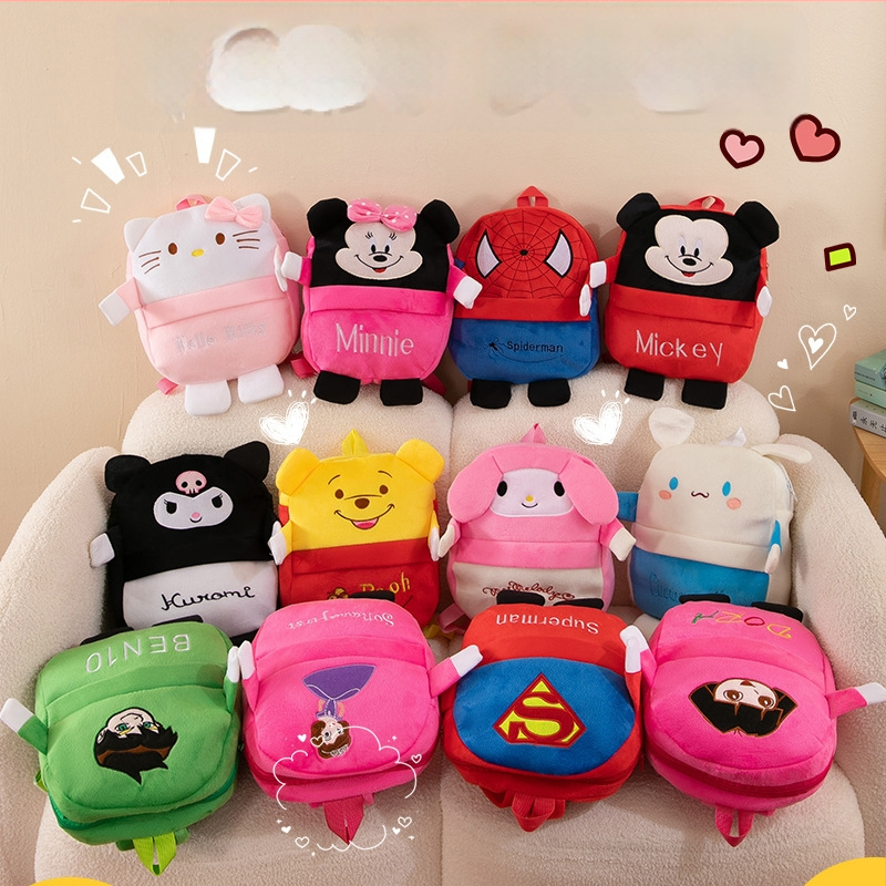 Óvodai plüss hátizsák – Spider-Man mintával, uniszex, plüss anyag, pamut bélés, ívelt vállpántok, lopás elleni és földrengés elleni védelem