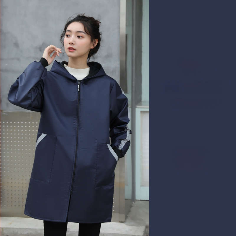 Фартук с ръкави за кухня – антизамърсяващ, модерен минималистичен стил.