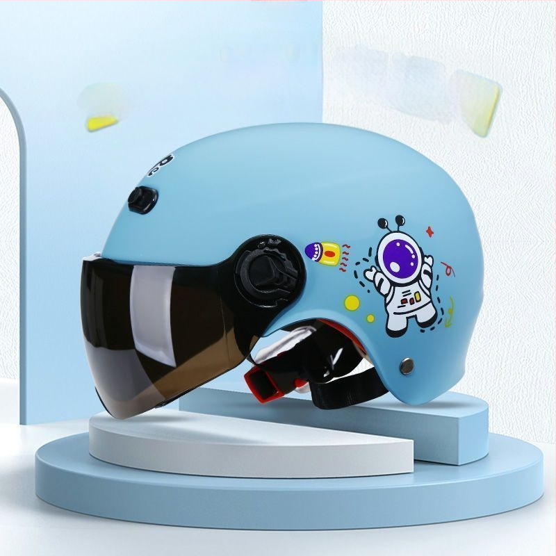 Παιδικό κράνος ράλι — Καλοκαίρι αγώνων, Προστασία από τον ήλιο, Πιστοποίηση TCO99