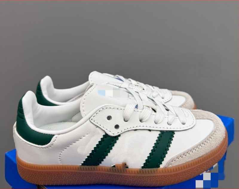 Gyerekeknek szánt vékony talpú sportcipő, pamut felsőrész, belső textil, könnyű, műanyag talp