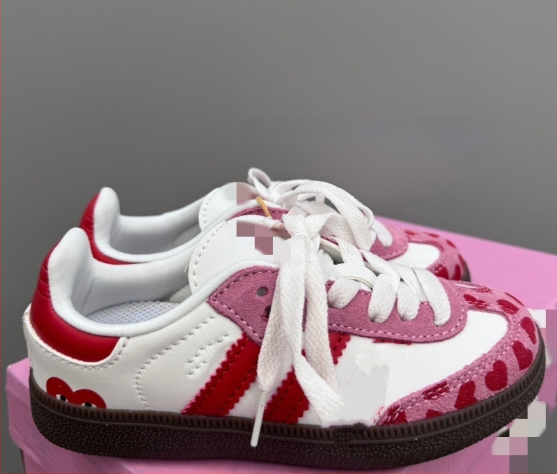 Gyerekeknek szánt vékony talpú sportcipő, pamut felsőrész, belső textil, könnyű, műanyag talp