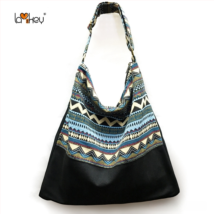 Női váll-táska etnikus stílussal, pamut anyag, csíkos minta, cipzáras nyitás, pamut bélés