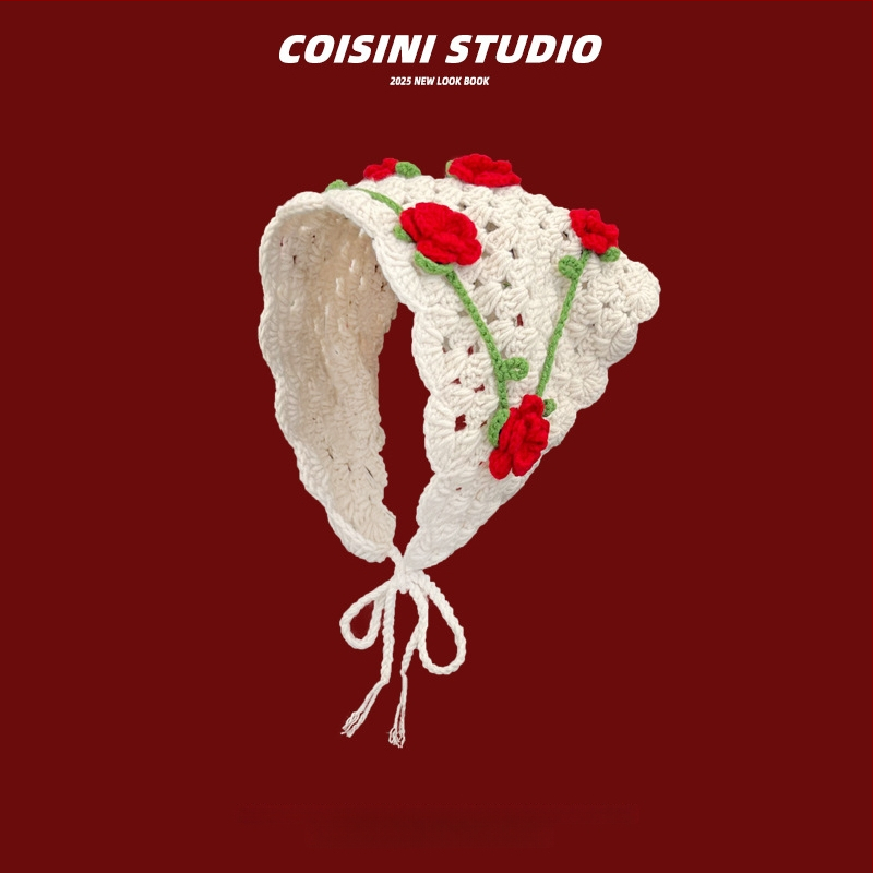 Édes fonott virágos hajgumi kockás mintával, háromszög sál-stílus, 2025 tavasza