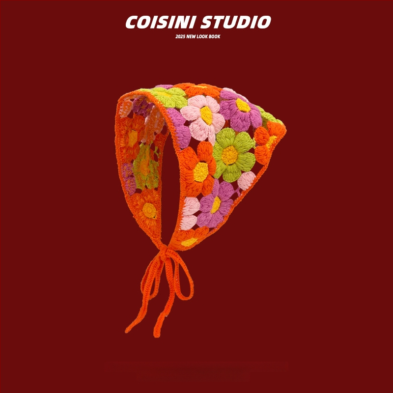 Édes fonott virágos hajgumi kockás mintával, háromszög sál-stílus, 2025 tavasza