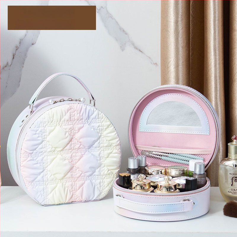 Kozmetička torbica s ogledalom, PVC materijal, zatvarač, karirani uzorak, prijenosna s univerzalnim kotačićima