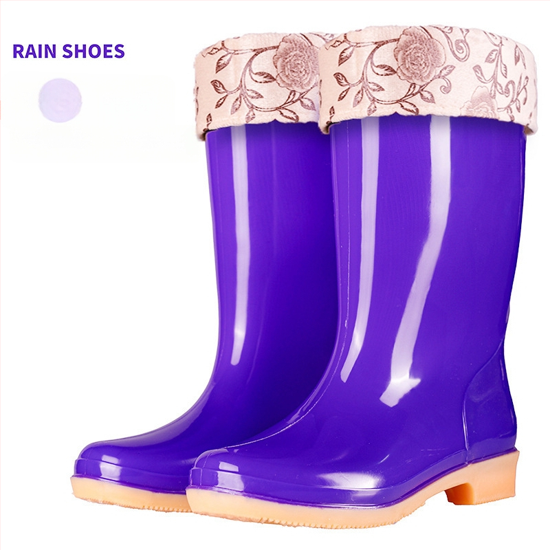 Γυναικείες γαλότσες βροχής PVC, με μεσαίο μήκος γάμπας, αδιάβροχες και αντιολισθητικές, με επένδυση από βαμβάκι.