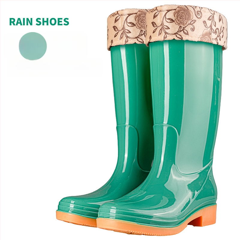 Γυναικείες γαλότσες βροχής PVC, με μεσαίο μήκος γάμπας, αδιάβροχες και αντιολισθητικές, με επένδυση από βαμβάκι.