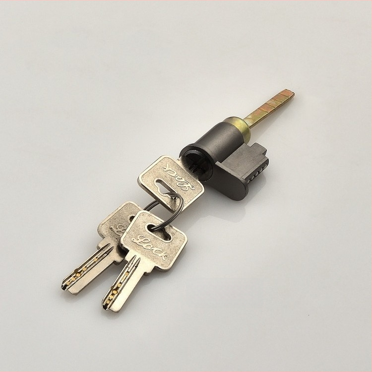 Beltéri fa ajtóhoz való záróhenger — anyag: cink- és alumínium ötvözet, tömeg 0,2 kg, stílus: modern minimalizmus