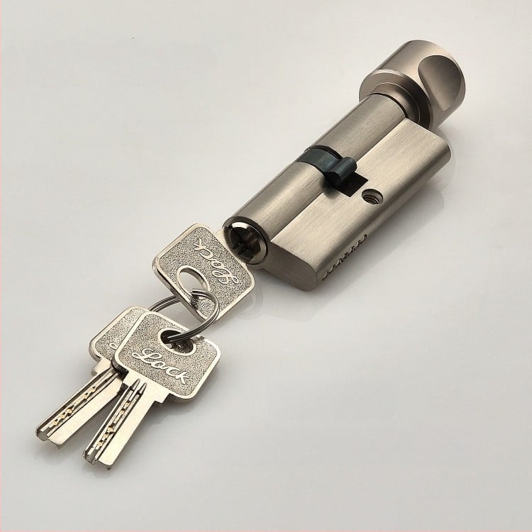 Beltéri fa ajtóhoz való záróhenger — anyag: cink- és alumínium ötvözet, tömeg 0,2 kg, stílus: modern minimalizmus