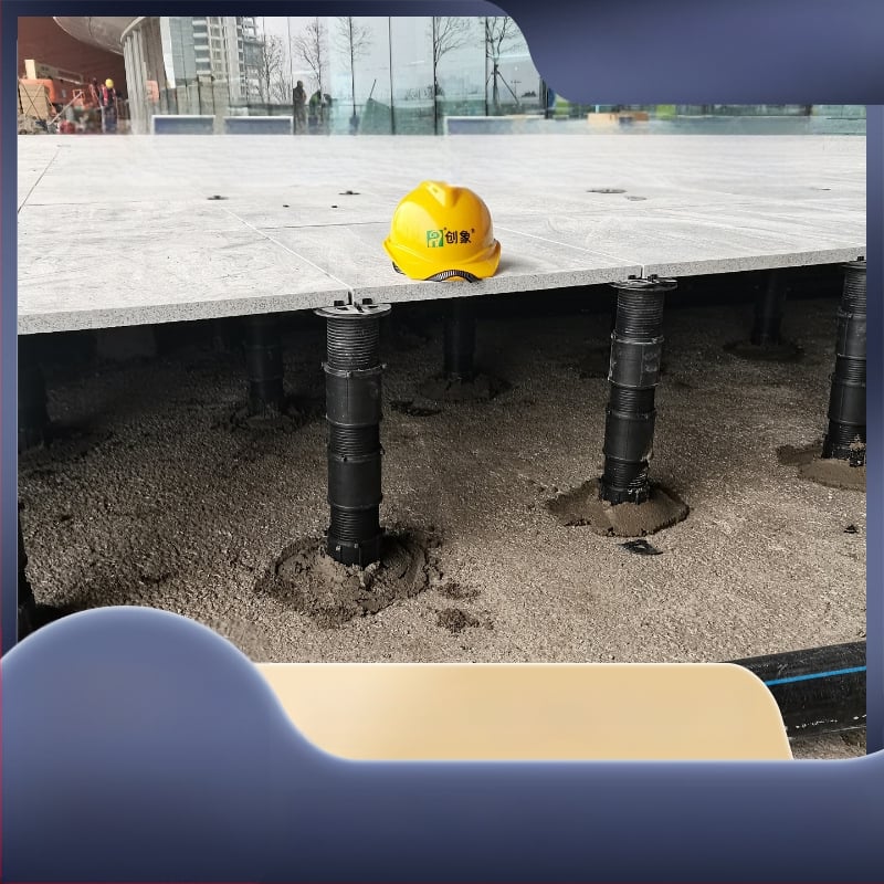 Cadru pentru fântână uscată, reglabil, cu schelet din lemn exterior, pulverizare combinată