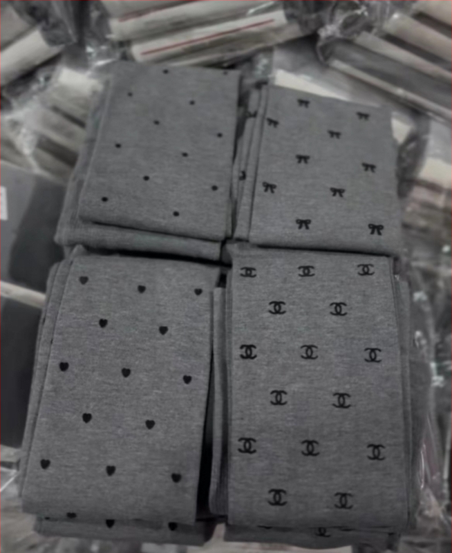 Νάιλον καλσόν με μοτίβο κυματοειδών κουκίδων, υψηλή ελαστικότητα, μεσαίο πάχος