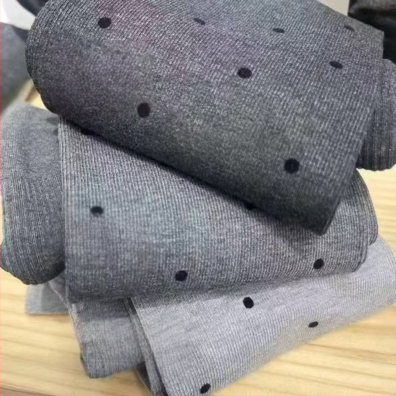 Νάιλον καλσόν με μοτίβο κυματοειδών κουκίδων, υψηλή ελαστικότητα, μεσαίο πάχος